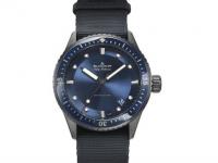 宝珀外观有划痕解决办法