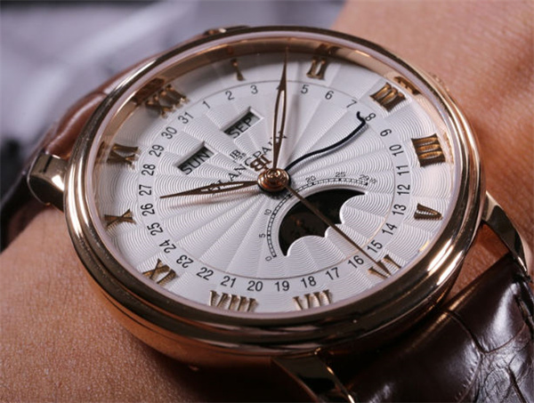 宝珀腕表进灰了解决办法推荐（图）