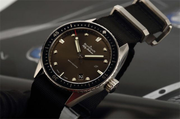 宝珀腕表表针脱落解决技巧盘点（图）